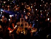 بالصور..وقفات بالشموع تكريما لضحايا الاحتجاجات فى فنزويلا