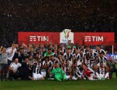 بالفيديو والصور.. مراسم تتويج يوفنتوس بلقب كأس إيطاليا