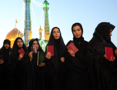 إيران توافق على قانون يتيح منح أبناء نسائها الجنسية الإيرانية 