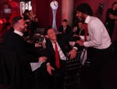 محمد الننى ينشر صورة مع نجوم أرسنال عبر "تويتر"