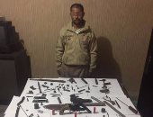 بالصور.. اعترافات عاطل بالبحيرة حول منزله لورشة تصنيع السلاح: القطعة بـ1000