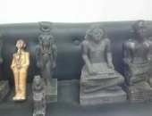 بالصور.. شرطة السياحة تضبط 8 قطع أثرية نادرة بحوزة تجار آثار