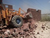 استرداد 5 آلاف متر من أراضى الدولة بعد إزالة تعديات بحى غرب بالإسكندرية