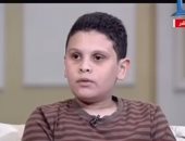 بالفيديو.. الطفل آسر يكشف وقائع مفجعة فى تعذيبه على يد زوجة والده
