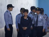  بالصور.. بدء محاكمة رئيسة كوريا الجنوبية المعزولة..وتجمع لأنصارها خارج المحكمة