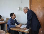 بالصور ..رئيس جامعة المنيا يتفقد امتحانات كلية الهندسة