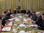 بالصور..الرئيس الفرنسى يجتمع بمجلس الدفاع لبحث تشكيل قوة تدخل ضد داعش 