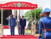 الرئيس السيسى يستقبل نظيره الغينى فى قصر الاتحادية ويستعرضان حرس الشرف