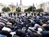 لو فيجارو: مسلموا فرنسا غاضبون من تجاهل الإعلام والسياسيين لحادث "بريست"