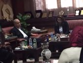 وزيرة التضامن تغادر المنيا وتتجه إلى معهد ناصر لزيارة المصابين