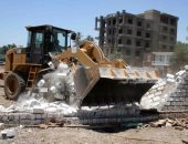 بالفيديو والصور.. محافظة الأقصر تواصل إزالة التعديات علي الظهير الصحراوي وحرم النيل