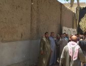 بالصور ..توافد الأهالى على كنيسة نزلة حنا ببنى سويف لتقديم واجب العزاء 