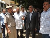 إصابة ملازم وأمينى شرطة فى حادث تصام ومدير أمن سوهاج يطمئن عليهم بالمستشفى