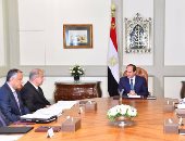 السيسى يتلقى تقارير حول العمليات العسكرية فى ليبيا والتعديات والسلع