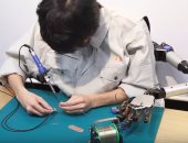 بالفيديو .. باحثون يطورون أذرع روبوتية جديدة يمكن التحكم بها بالقدم