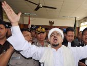 القبض على رجل دين إندونيسي بزعم انتهاك إجراءات العزل العام للحد من انتشار كورونا