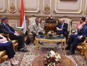 رئيسا لجنتى موازنة واقتصادية البرلمان يستقبلان وفدا من الاتحاد الأوروبى