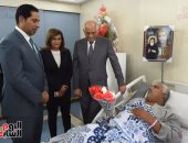 رئيس البرلمان يزور مصابى حادث المنيا بمستشفى معهد ناصر