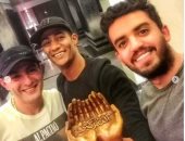 مى عز الدين عن صورة سحور أحمد السقا ومحمد رمضان: "هعلقها فى الصالة"  