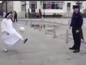 بالفيديو.. راهبة تستعرض مهاراتها فى كرة القدم بأيرلندا وتنال إعجاب الآلاف