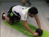 حسن الرداد يسخر من أدائه للتمارين الرياضية فى الجيم 