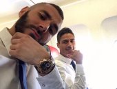 بالصور.. راؤول وكارلوس يرافقان ريال مدريد إلى كادريف
