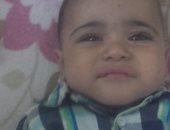 مأساة طفل بالغربية عمره 7 أشهر يحتاج زرع قوقعة.. ووالده يناشد وزير الصحة