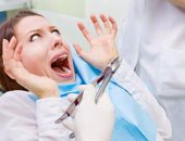 فيديو معلوماتى.. كيف تتغلب على النزيف بعد خلع الأسنان؟