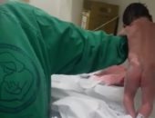 بالفيديو .. طفل برازيلى معجزة يسير على قدميه بعد ولادته مباشرة