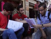 عمليات التعليم تتبع أسئلة الفيزياء المتداولة على صفحات الغش للتأكد من صحتها 