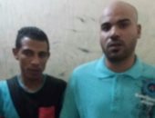 مكافحة المخدرات تضبط عاطلين بحوزتهما 16 قطعة حشيش بالجيزة