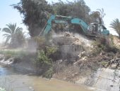 إزالة 19 حالة تعد على أراضى حماية النيل بمركز المنيا