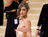 "الغرَة" آخر صيحات الموضة..صففى شعرك على طريقة المشاهير