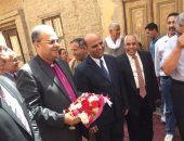 رئيس الطائفة الإنجيلية يفتتح كنيسة جديدة ويزور عائلات شهداء حادث المنيا