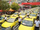 بالصور.. الحكومة الصينية تخصص 700 سيارة لضمان وصول الطلاب لقاعات الامتحان
