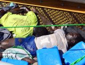 بالصور.. مصرع 8 مهاجرين وفقدان العشرات قبالة السواحل الليبية 