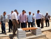 وزير الإسكان: بدء التشطيبات بالحديقة المركزية فى الشيخ زايد