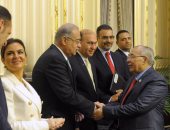 رئيس الوزراء: اعتماد 15 عقد استثمار لإقامة مشروعات متنوعة بالعين السخنة