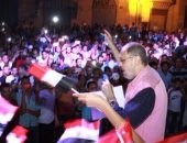 آلاف يجتمعون فى حب مصر من خلال احتفالية شارع المعز  