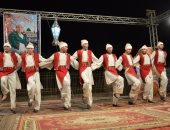 بالصور..  أبناء الواحات يرقصون بساحة أبو الحجاج