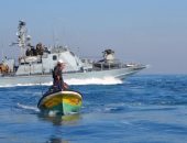 بحرية الاحتلال الإسرائيلي تطلق النيران صوب مراكب الصيادين في بحر غزة