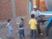 بالفيديو والصور.. انقطاع مياه الشرب عن قرية السيالة بدمياط منذ 5 أيام