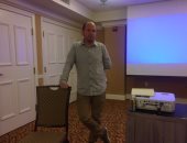 مدير موقع "إنسايدر" الأمريكى: استحواذ فيسبوك على إعلانات الصحف يثير القلق