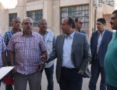 محافظ الإسكندرية يتفقد مساكن مبارك لإسكان الشباب بأم زغيو