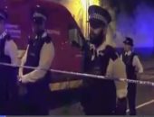 رويترز: مسلح بسكين قفز من عربة بمحيط مسجد بشمال لندن وطعن شخصا