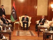 المجلس الرئاسى الليبى ومسئول أممى يبحثان آخر تطورات الأوضاع فى البلاد