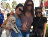 بالصور.. كيندال وكيلى تحتفلان بعيد الأب مع والدهما المتحول جنسيا