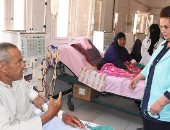 بالصور.. محافظ البحيرة تحيل 33 طبيبا بمستشفى أبو حمص للتحقيق