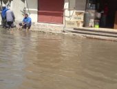 قارئ يشارك بصور لسيارات شفط مياه الصرف الصحى من شوارع أسوان