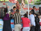 إقبال المواطنين على منافذ اللحوم بالدقهلية احتفالا بعيد الفطر